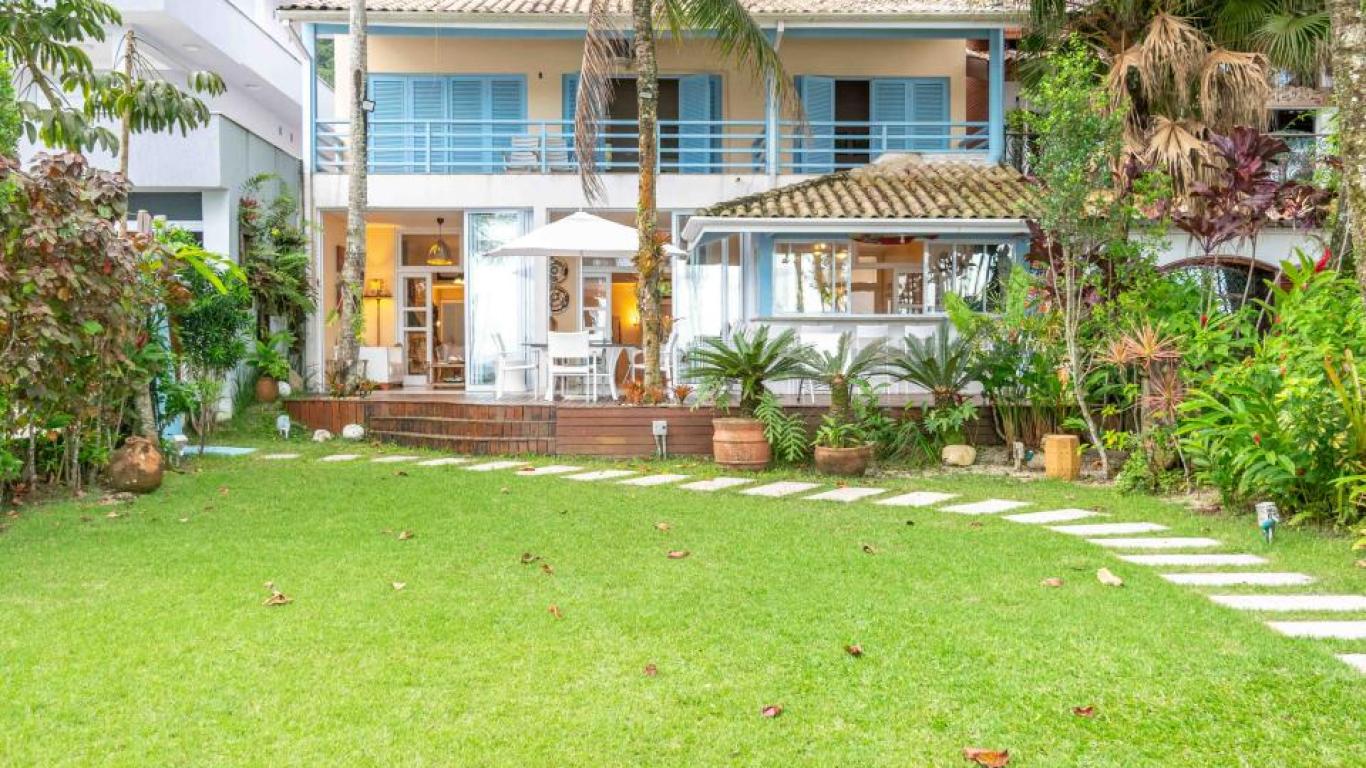 CASA - LAGOINHA - UBATUBA │ UB335